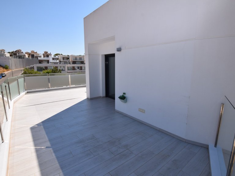 Penthouse for Sale in Pau 8, Villamartin, Alicante 20
