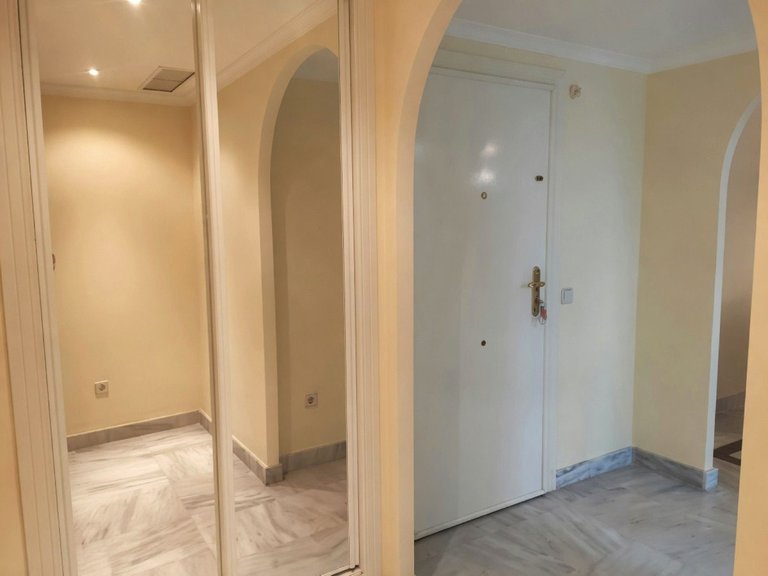 Apartment for Sale in Nueva Andalucía, Malaga 11