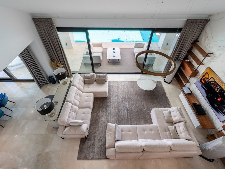 Villa for Sale in Los Flamingos, Malaga 18