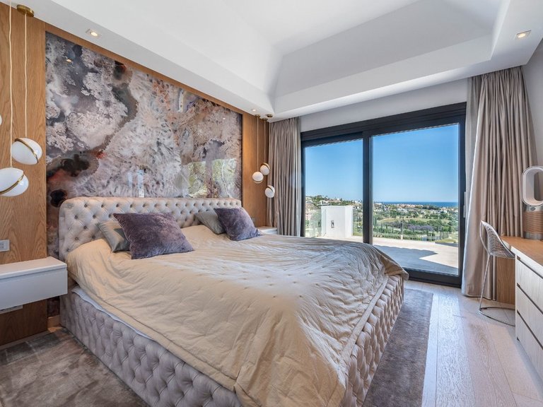 Villa for Sale in Los Flamingos, Malaga 31