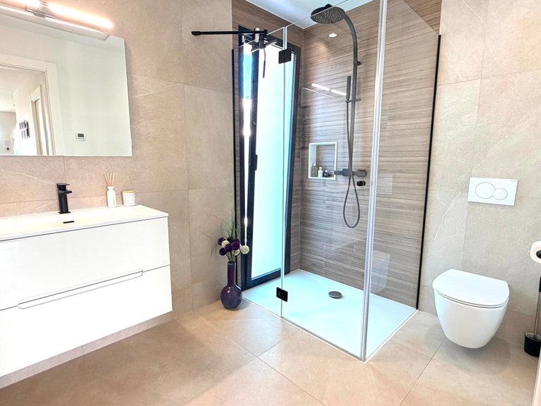 Villa for Sale in Los Montesinos, Alicante 31