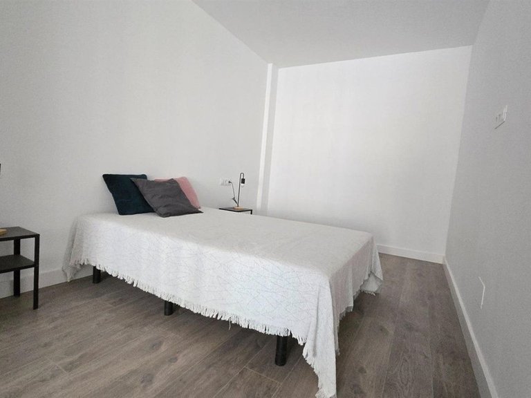 Apartment for Sale in Málaga, Malaga 13