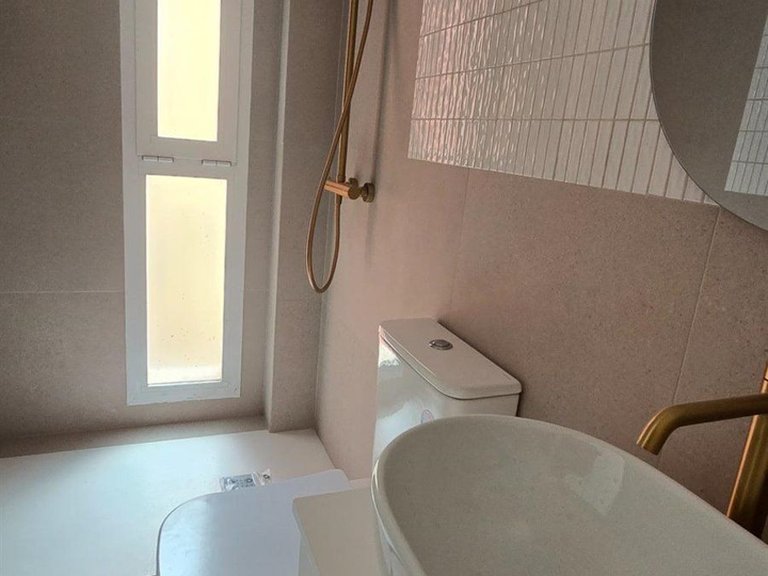 Apartment for Sale in Málaga, Malaga 16