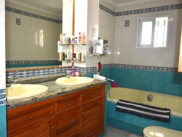 Villa for Sale in Torremolinos, Malaga 9