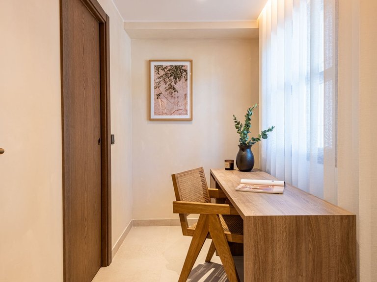 Town House for Sale in The Golden Mile, Malaga 33