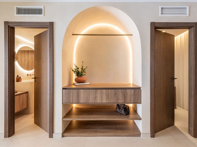 Town House for Sale in The Golden Mile, Malaga 35