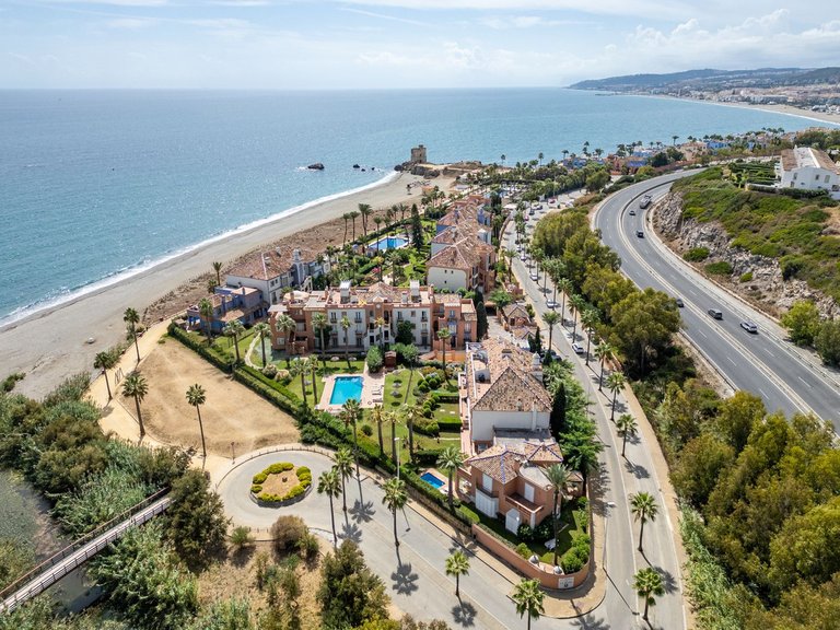 Villa for Sale in Casares Playa, Malaga 38