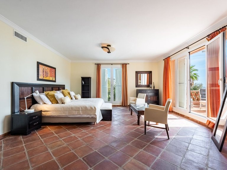 Villa for Sale in Casares Playa, Malaga 8