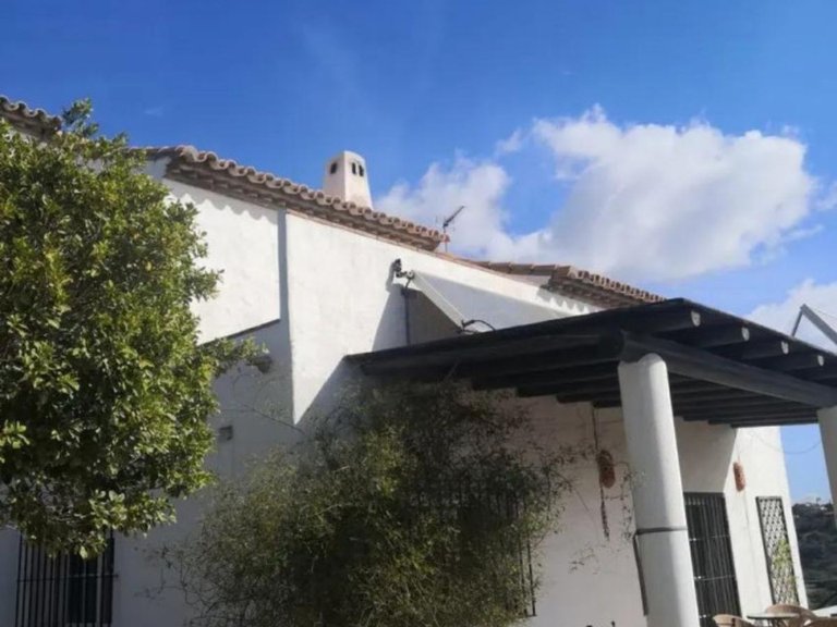 Villa for Sale in Estepona, Malaga 24