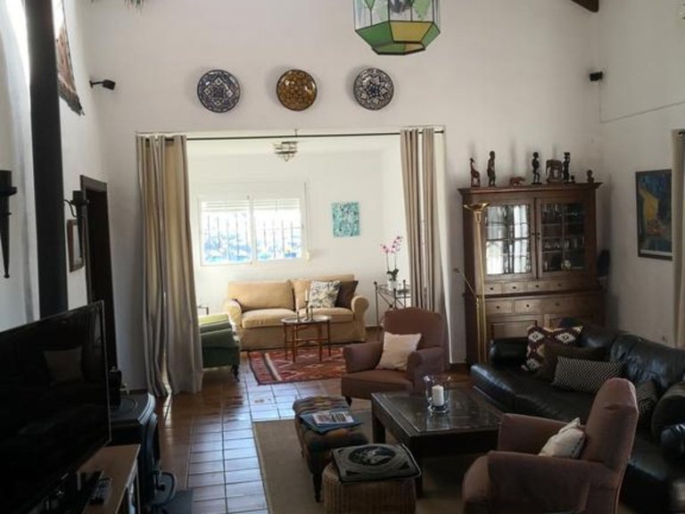 Villa for Sale in Estepona, Malaga 5