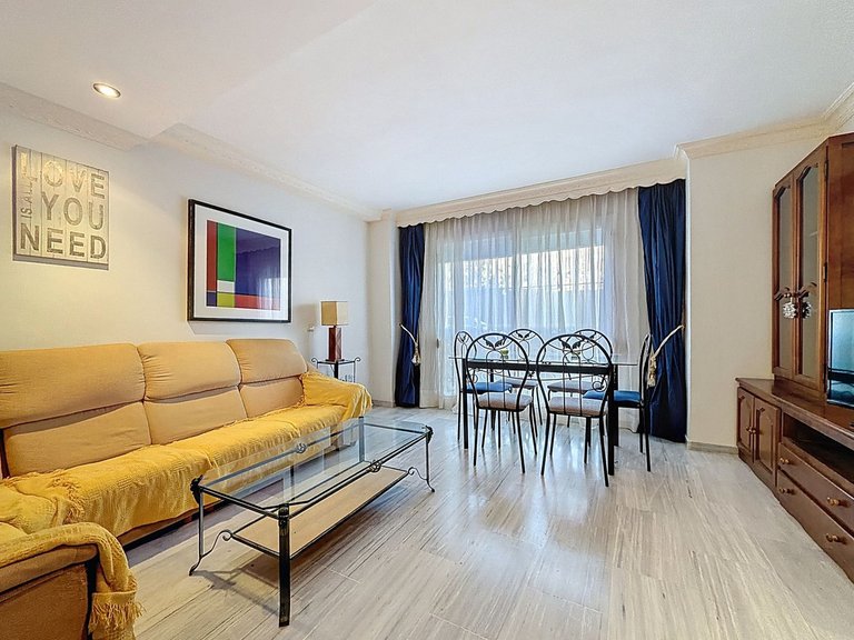 Apartment for Sale in San Pedro De Alcántara, Malaga 1
