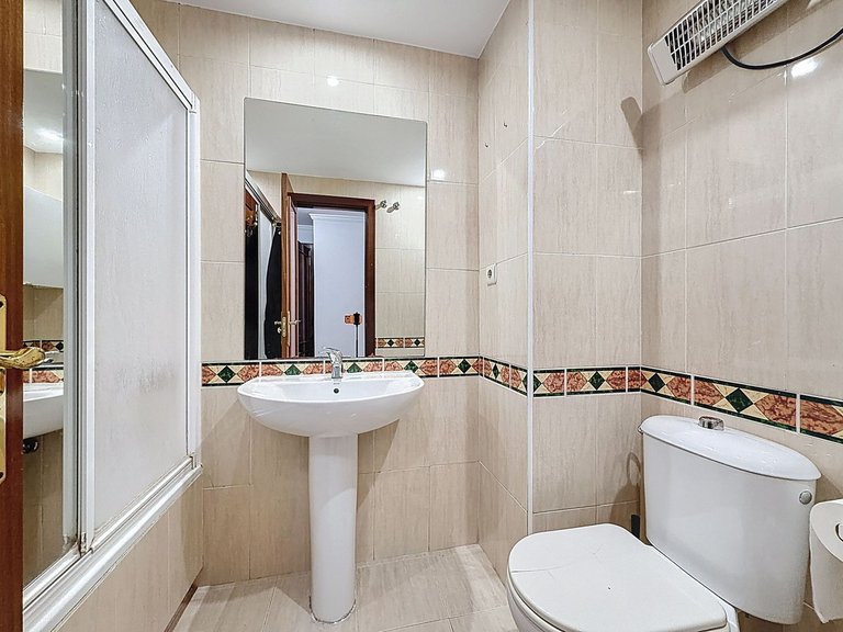 Apartment for Sale in San Pedro De Alcántara, Malaga 31