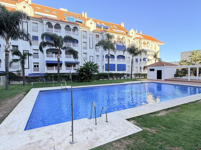 Apartment for Sale in San Pedro De Alcántara, Malaga 35