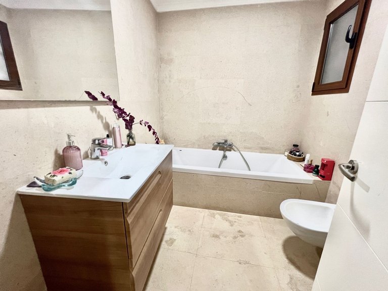 Villa for Sale in Nueva Andalucía, Malaga 16