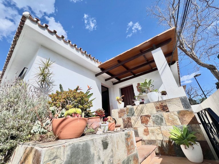 Villa for Sale in Nueva Andalucía, Malaga 19