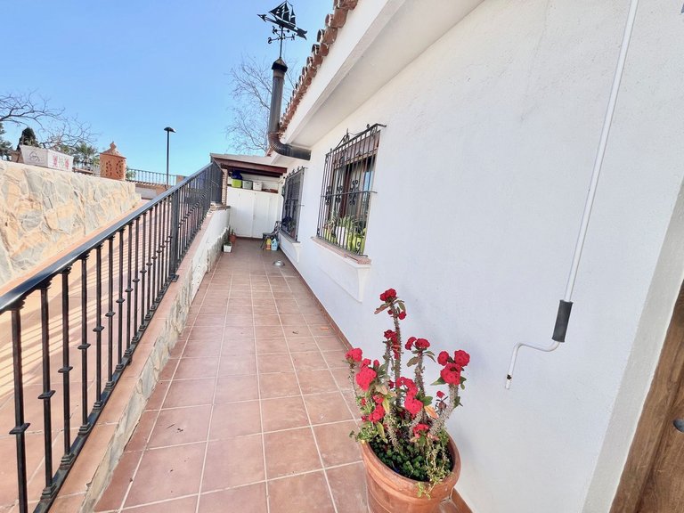 Villa for Sale in Nueva Andalucía, Malaga 21