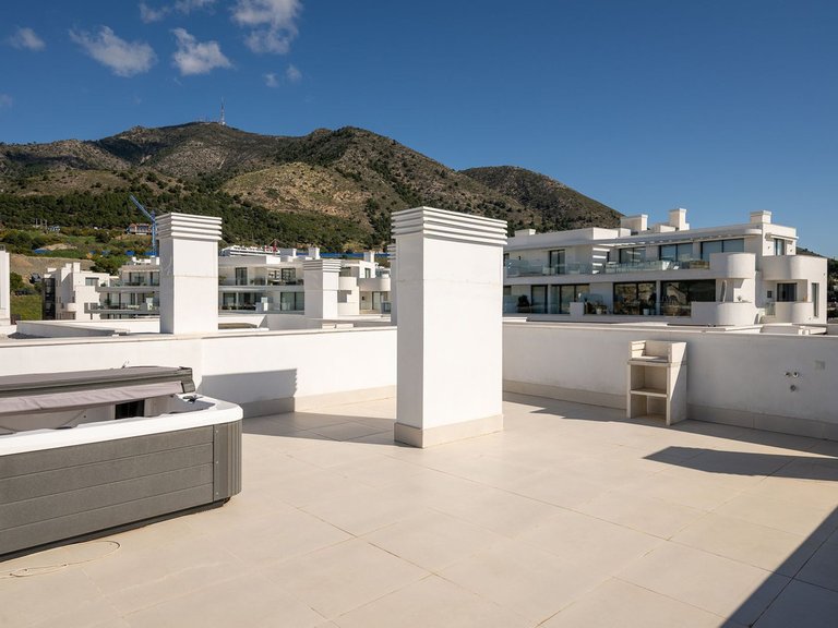 Apartment for Sale in Fuengirola, Malaga 1
