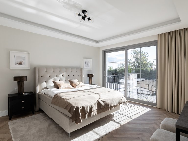 Villa for Sale in Los Arqueros, Malaga 14