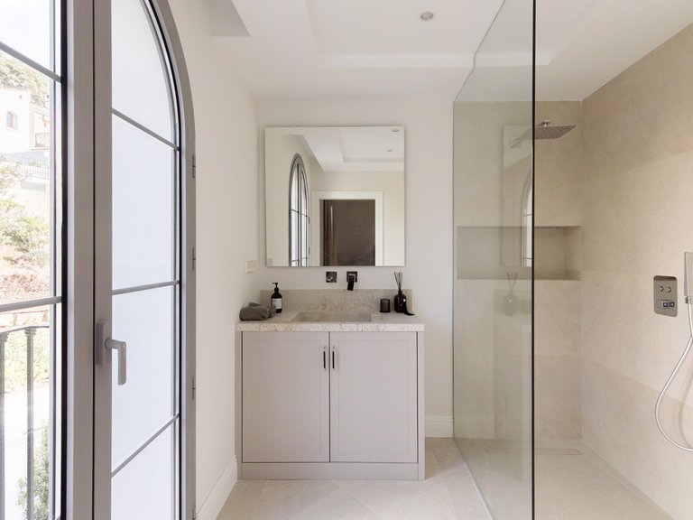 Villa for Sale in Los Arqueros, Malaga 25