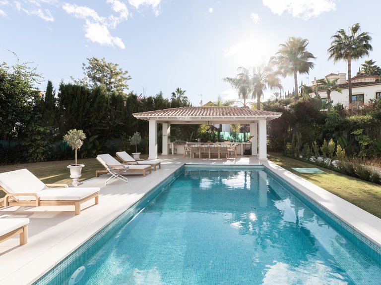 Villa for Sale in Los Arqueros, Malaga 3