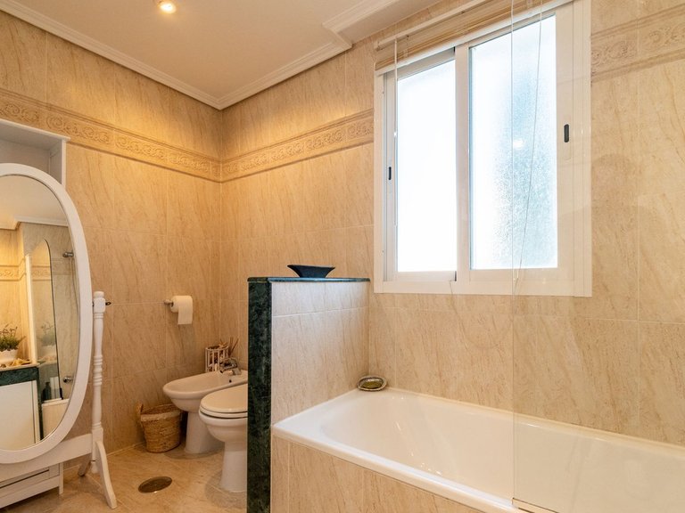 Apartment for Sale in Estepona, Malaga 6