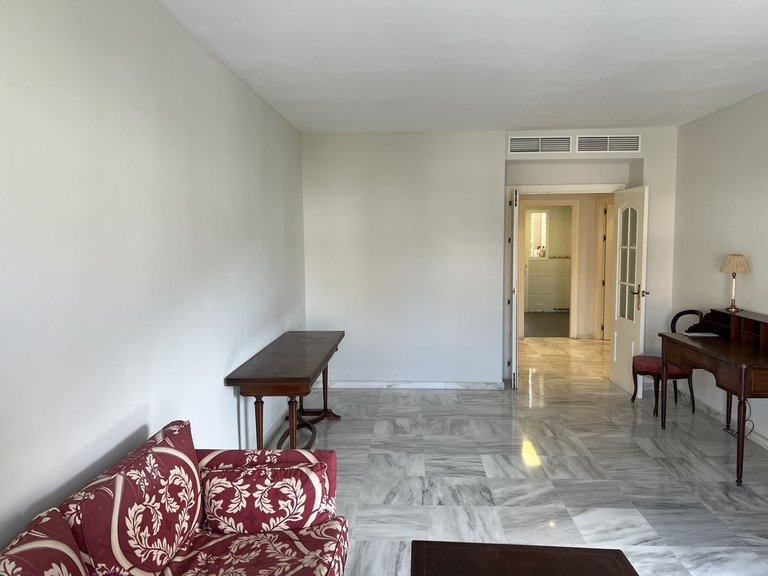 Apartment for Sale in Parque Clavero, Malaga 13