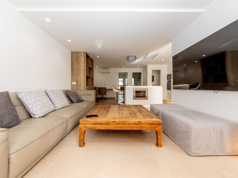 Villa for Sale in Nueva Andalucía, Malaga 2