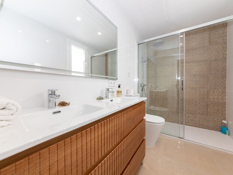 Villa for Sale in Nueva Andalucía, Malaga 8