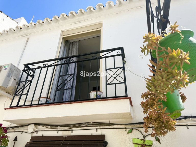 Villa for Sale in Estepona, Malaga 10