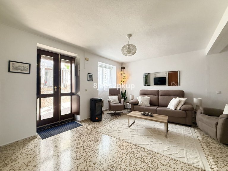 Villa for Sale in Estepona, Malaga 14