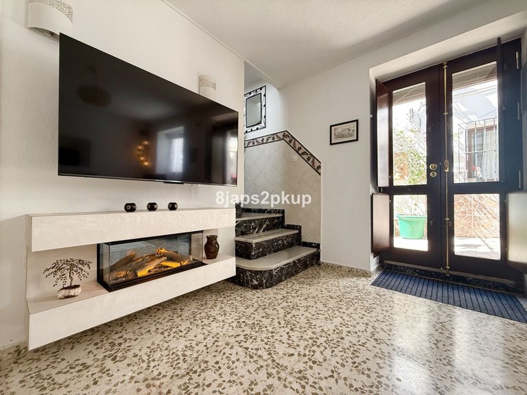Villa for Sale in Estepona, Malaga 20