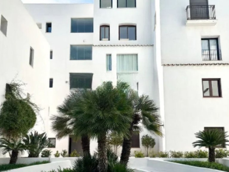Apartment for Sale in Marbella, Malaga 1