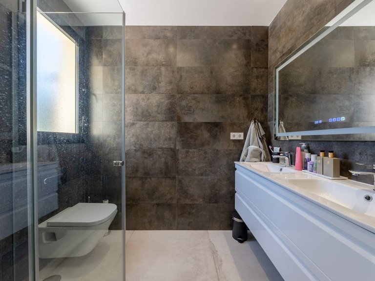 Apartment for Sale in Nueva Andalucía, Malaga 15