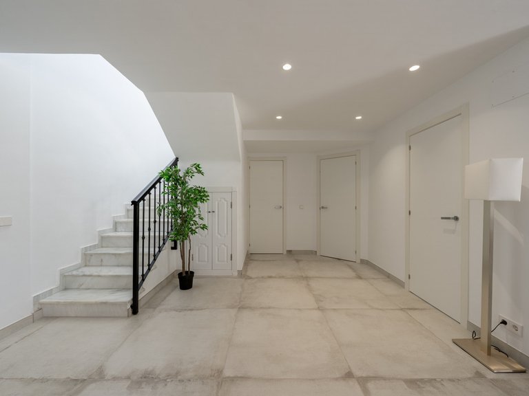 Apartment for Sale in Nueva Andalucía, Malaga 3