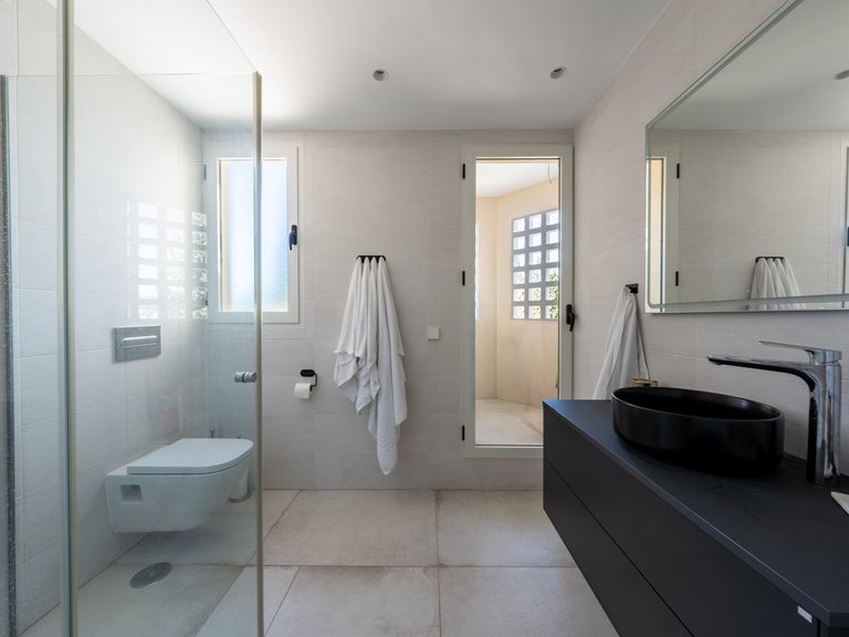 Apartment for Sale in Nueva Andalucía, Malaga 6