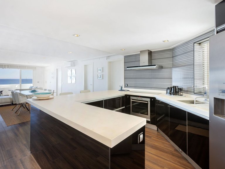 Apartment for Sale in Puerto Banús, Malaga 26