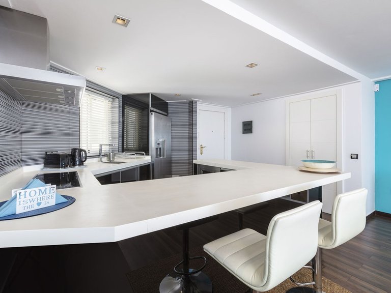 Apartment for Sale in Puerto Banús, Malaga 28