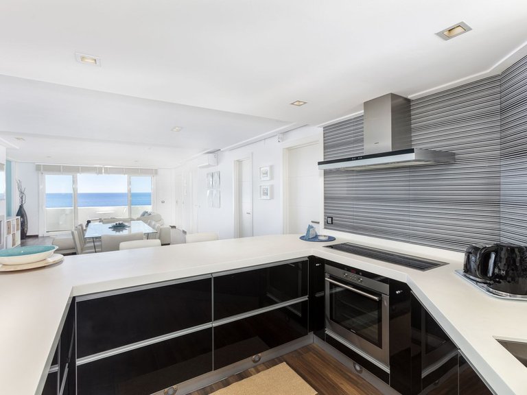 Apartment for Sale in Puerto Banús, Malaga 7