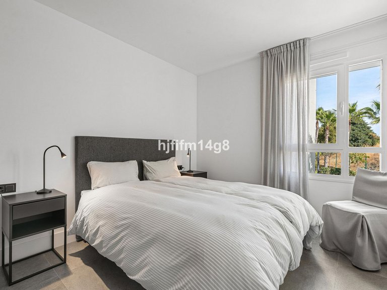 Apartment for Sale in La Quinta, Malaga 14