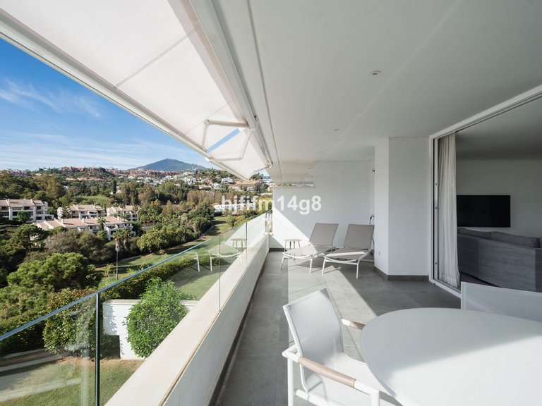 Apartment for Sale in La Quinta, Malaga 17