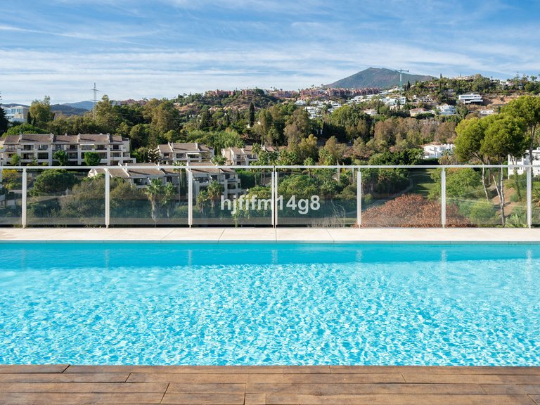 Apartment for Sale in La Quinta, Malaga 22