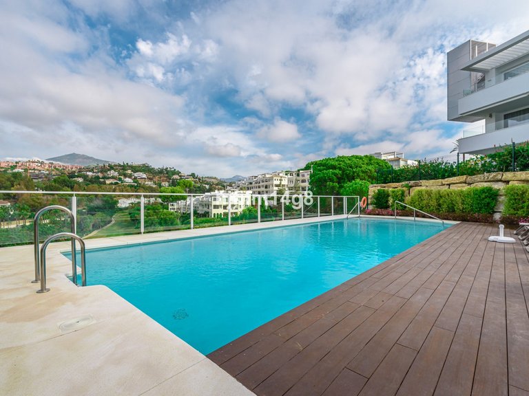 Apartment for Sale in La Quinta, Malaga 30