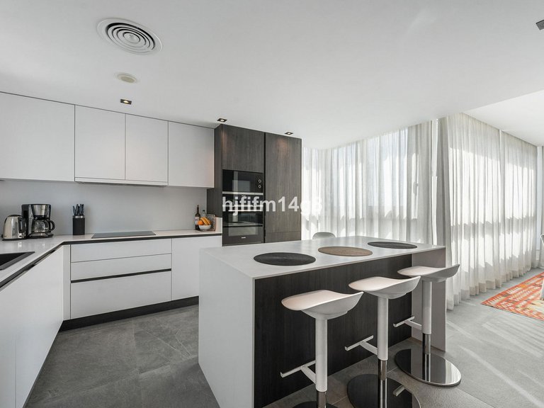 Apartment for Sale in La Quinta, Malaga 9