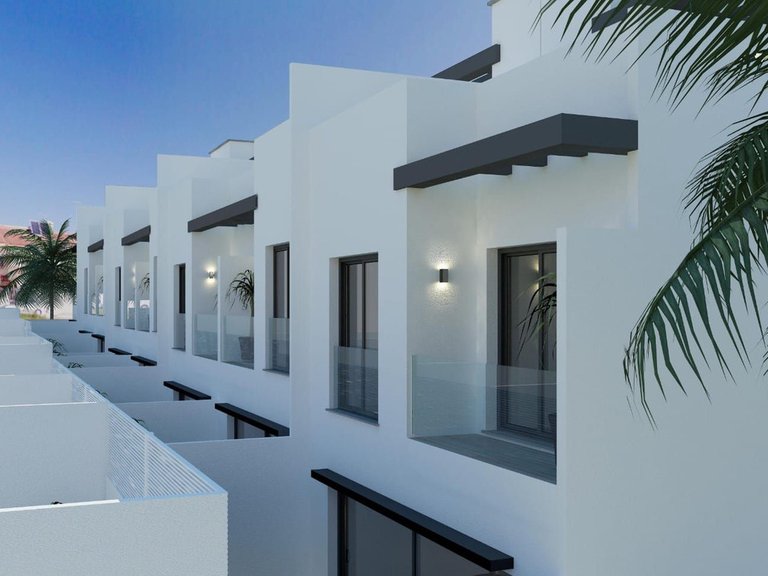 Villa for Sale in Las Lagunas, Malaga 7