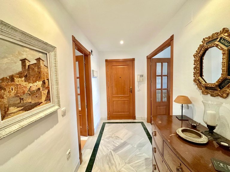 Apartment for Sale in Nueva Andalucía, Malaga 10
