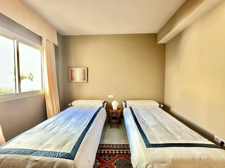 Apartment for Sale in Nueva Andalucía, Malaga 16