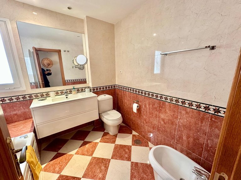 Apartment for Sale in Nueva Andalucía, Malaga 18