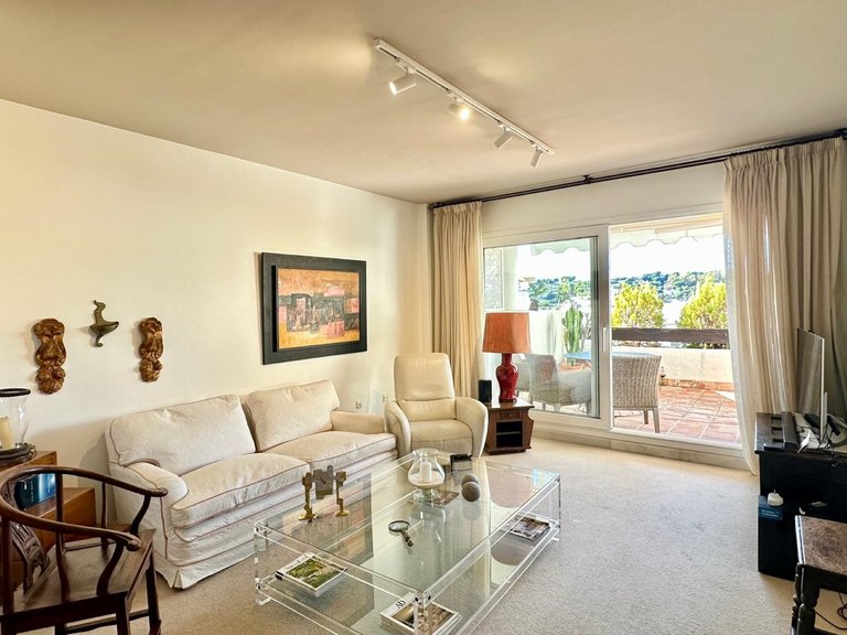 Apartment for Sale in Nueva Andalucía, Malaga 2