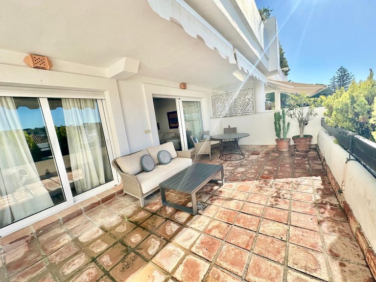 Apartment for Sale in Nueva Andalucía, Malaga 21
