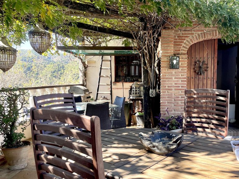 Villa for Sale in Istán, Malaga 11